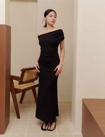 Louise Ruched Knit Dress in Black