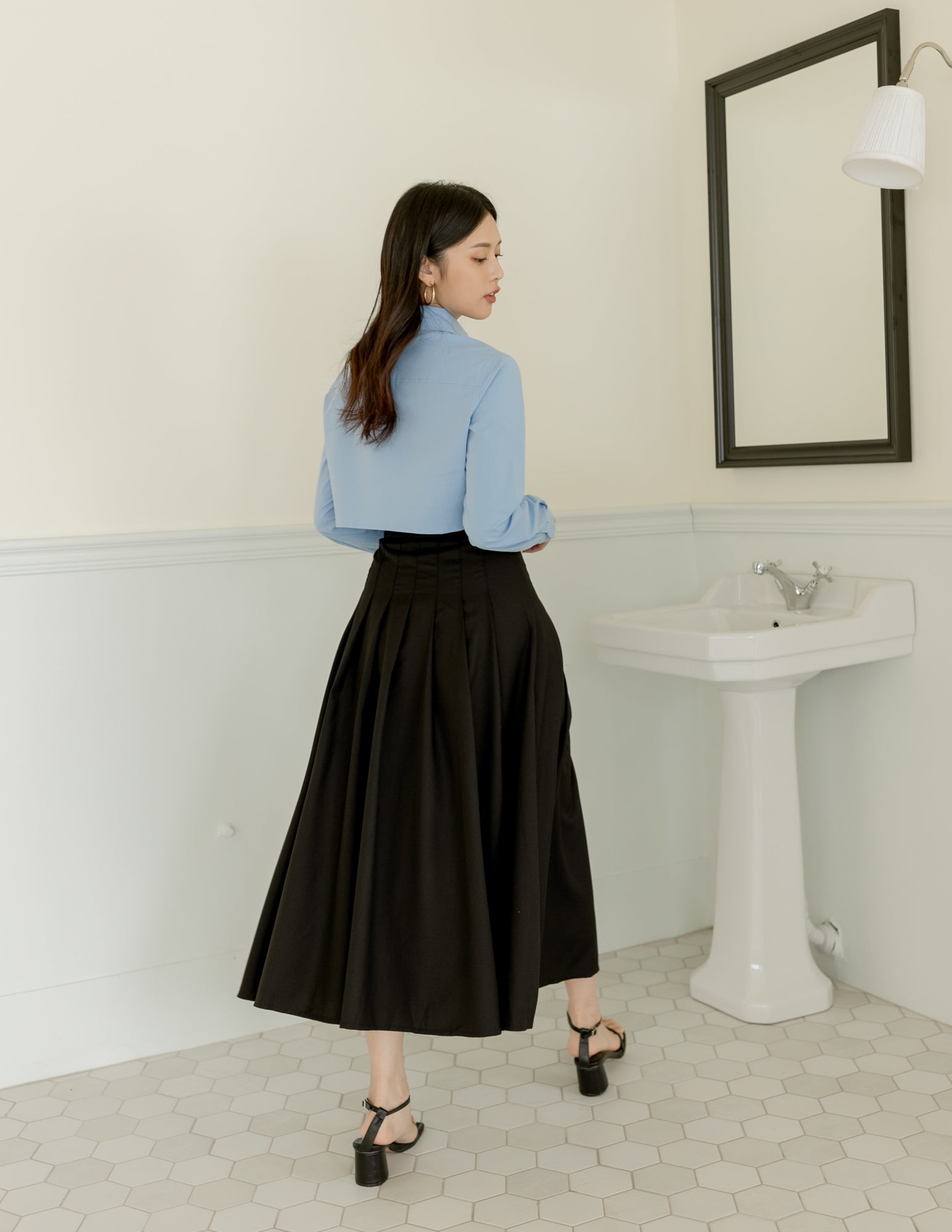 Colette Pleated Skirt in Black