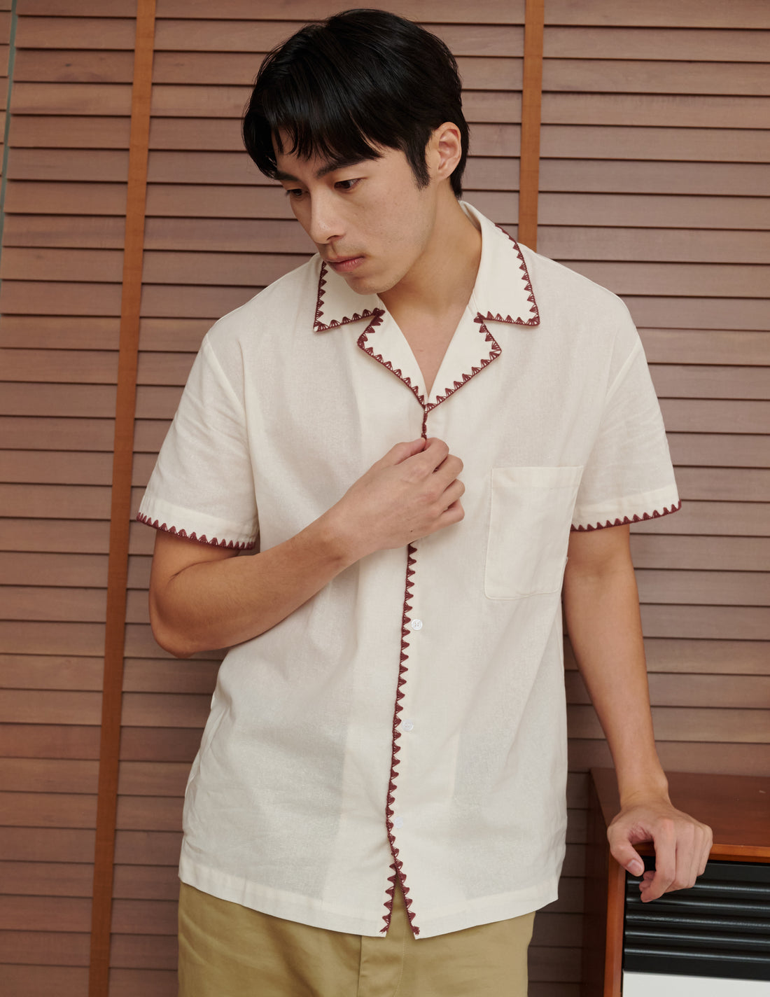 Eli Contrast Trim Men's Shirt in Maroon