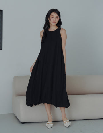 Jocelyn Bubble Midi Dress in Black
