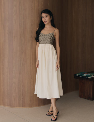 Vina Weave Two-Tone Maxi Dress in Olive