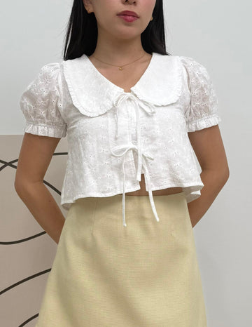 Poppy Ribbon Tie Peterpan Top in Bow Eyelet