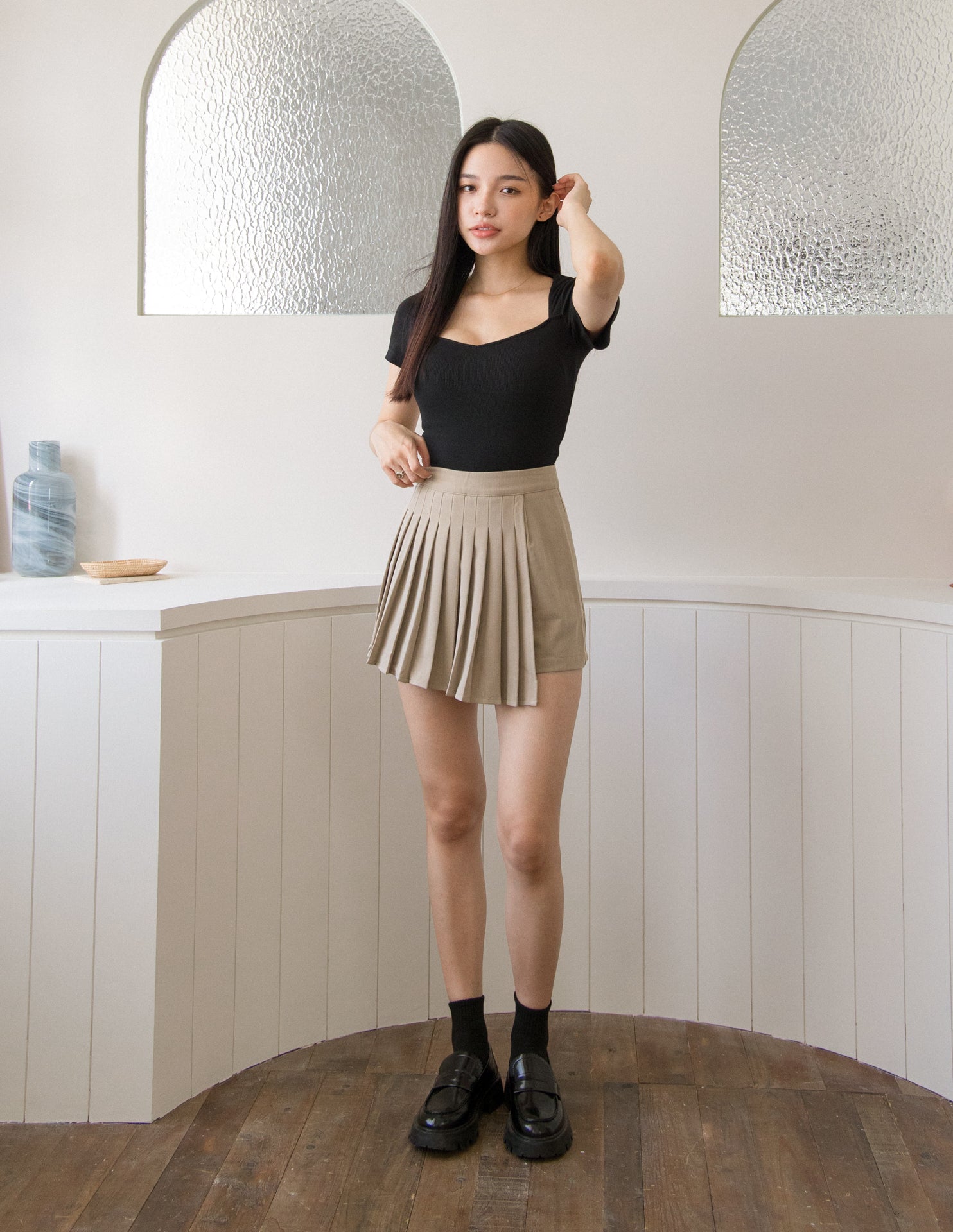 Lilith Ribbed Top in Black